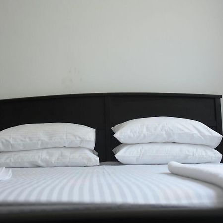 Best Hostel Yala Тиссамахарама Экстерьер фото